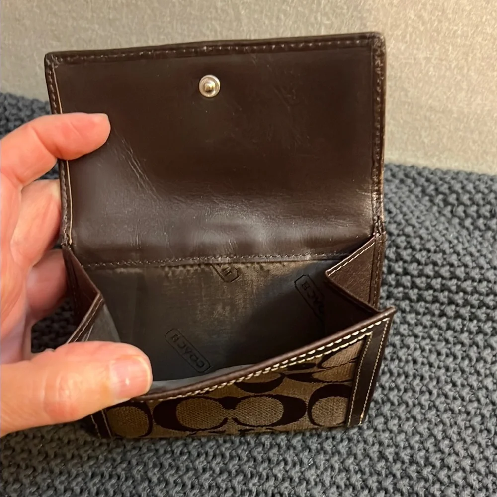 Coach Tan and Brown Signature Wallet - Picture 3 of 4